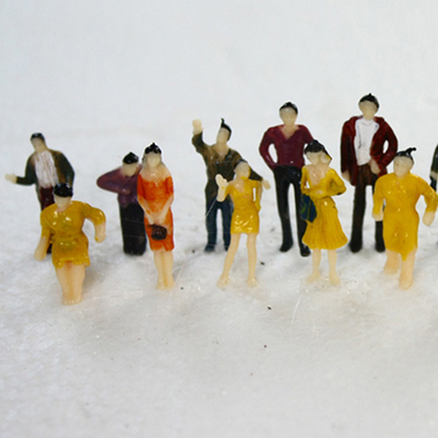 China Figura que camina gente arquitectónica de la gente escénica del arbolado de la escala del modelo de escala para la disposición modelo 1/75 los 2.5cm del ferrocarril proveedor