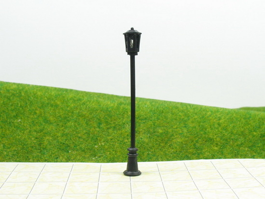 China O Gauge escala tren diseño diseño luz en miniatura modelo farola puestos 4,5 cm proveedor
