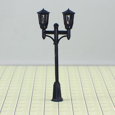 China OEM escala HO tren diseño iluminación modelo farola puesto 6,5 cm proveedor