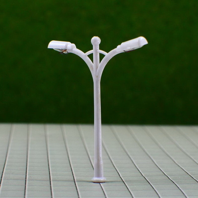 China RB200- 6V Dos-dirigió el farol plástico del modelo de escala de la calle hacia la disposición los 4.5cm del tren proveedor