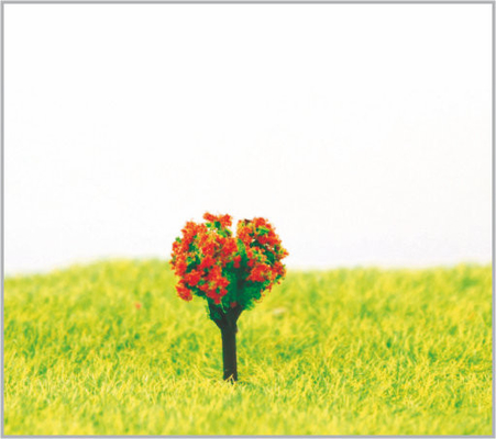 China Árboles modelo miniatura rojos de encargo hechos a mano de S4018 el 1.8cm para la disposición del parque temático proveedor