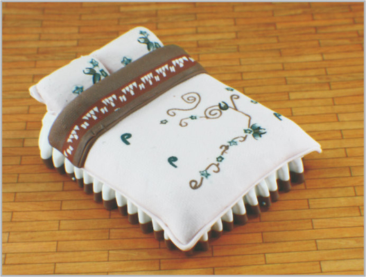 China CH1011 1:20 / 1:25 / 1:30 / 1:50 / 1:75 / 1:100 Custom arquitectónico modelo muebles cama de cerámica proveedor