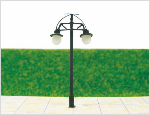 China Poste de T45 6V dos puntas calle plástico escala modelo luz para diseño de tren 6 cm proveedor