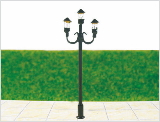 China Poste de T49 6V tres cabezas calle plástico escala modelo luz para diseño de tren 5.5 cm proveedor