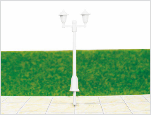 China ML500 Personalizado 6V bicéfala luces de jardín plástico modelo Lamp Post para diseños de ferrocarril proveedor
