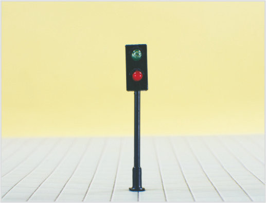 China Poste de T94 6V encabezada por una calle plástico escala modelo luz para diseño de tren 4.5 cm proveedor
