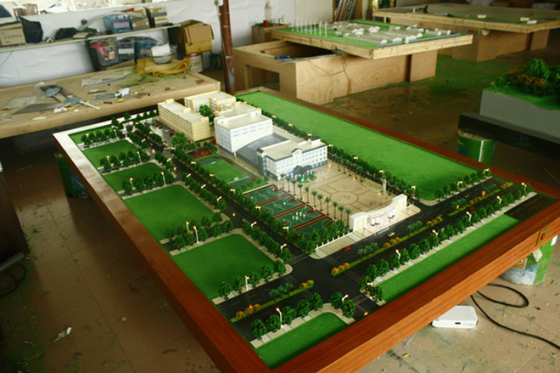 fabricante modelo arquitectónico miniatura de la construcción de escuelas 3D, modelos de escala de la disposición de la escuela de la iluminación proveedor