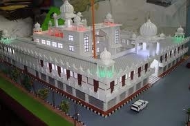 Fabricante modelo arquitectónico miniatura de encargo, encendiendo el modelo de escala de Gurudwara proveedor