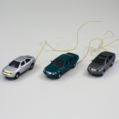 los coches modelo de encargo de escala del 1:75 de la iluminación 12V, alean mini mueren los moldes para la disposición constructiva del borde de la carretera proveedor
