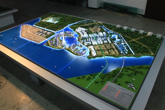 Paisaje miniatura del modelo de escala para la tierra usando modelo complejo proveedor