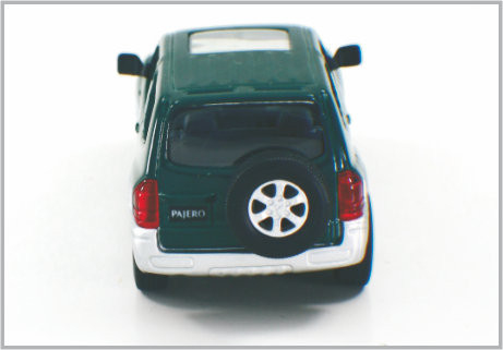 1/43 fundió los coches modelo de encargo Mitubishi Pajero de escala a troquel de la aleación verde para la colección y el regalo proveedor