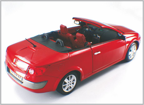 1/18 fundió los coches modelo de encargo imponentes rojos de escala a troquel de la aleación como a casa Decoratio y colección proveedor