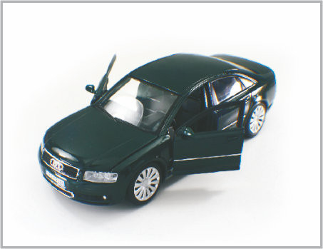 1/24 fundió los coches modelo de encargo negros brillantes Audi A8 de escala a troquel de la aleación como a casa Decoratio proveedor
