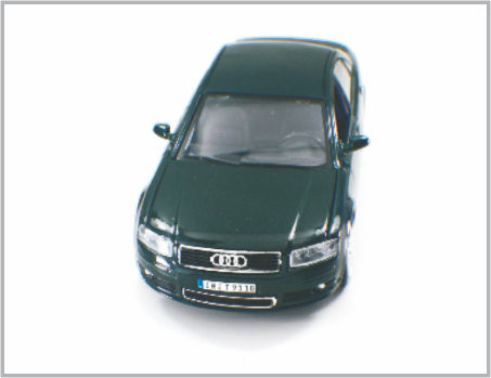 1/24 fundió los coches modelo de encargo negros brillantes Audi A8 de escala a troquel de la aleación como a casa Decoratio proveedor