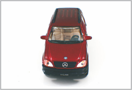 1/32 fundió la Benzm-clase de encargo rojo oscuro de los coches a troquel modelo de escala del juguete como a casa Decoratio proveedor
